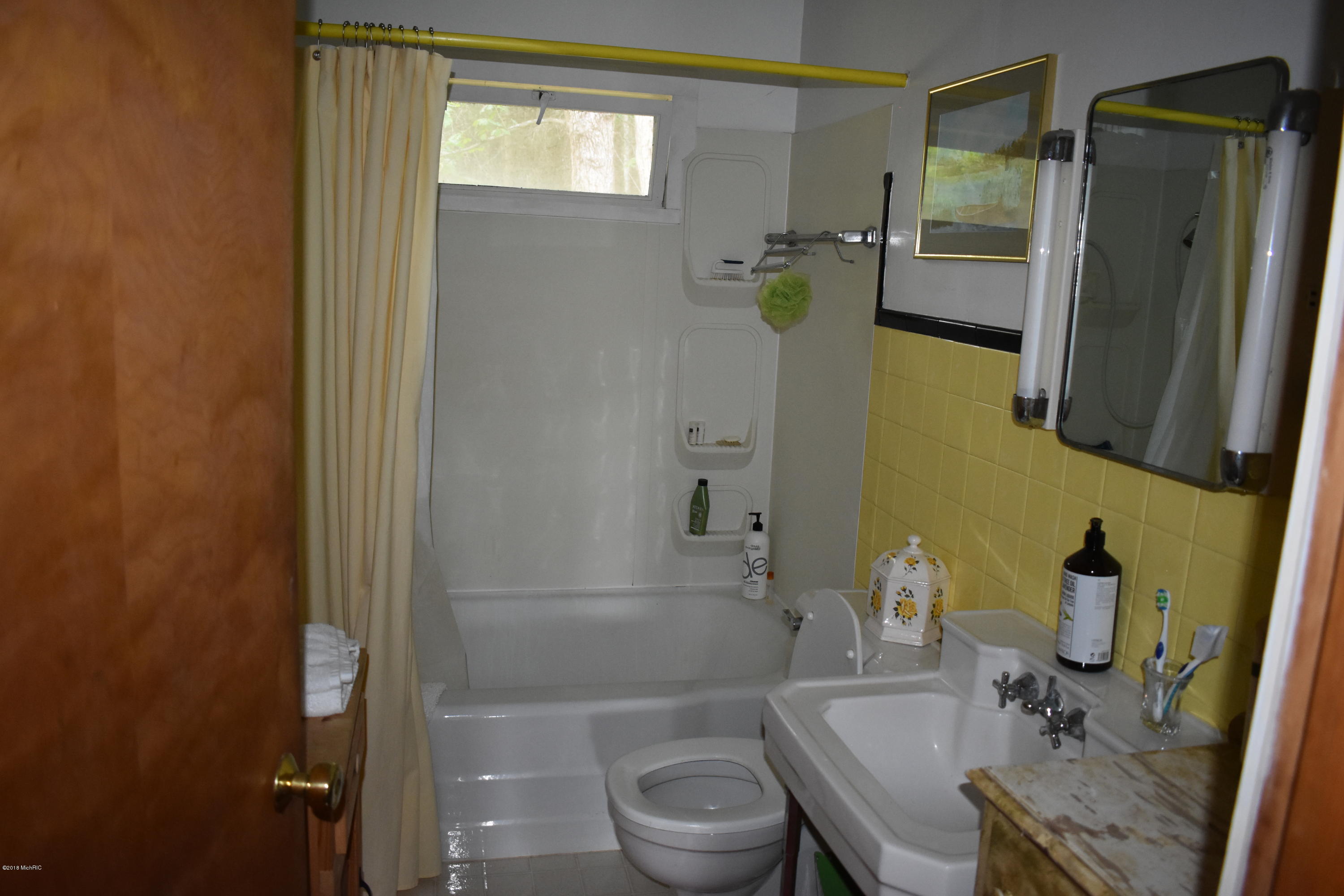 7465 A Road Branch, MI 49402 - Photo 28 of 36 DSC_0582