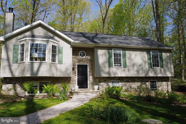 7863 Hickory Road Stewartstown, PA 17363 - Photo 1 of 41 Gallery Image 1