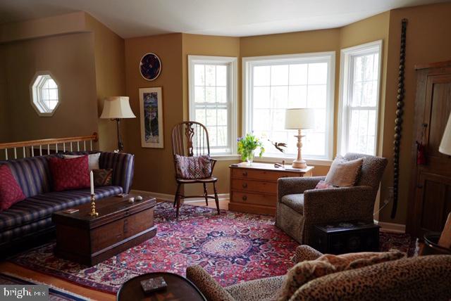 7863 Hickory Road Stewartstown, PA 17363 - Photo 3 of 41 Large Living Room