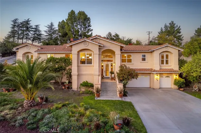 $1,095,000 | 155 Fairview Lane, Paso Robles, CA 93446