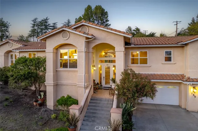 $1,069,000 | 155 Fairview Lane, Paso Robles, CA 93446