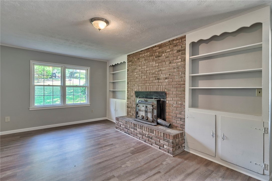 107 River Rd Circle Powdersville, SC 29673 - Photo 7 of 30 Gallery Image 7