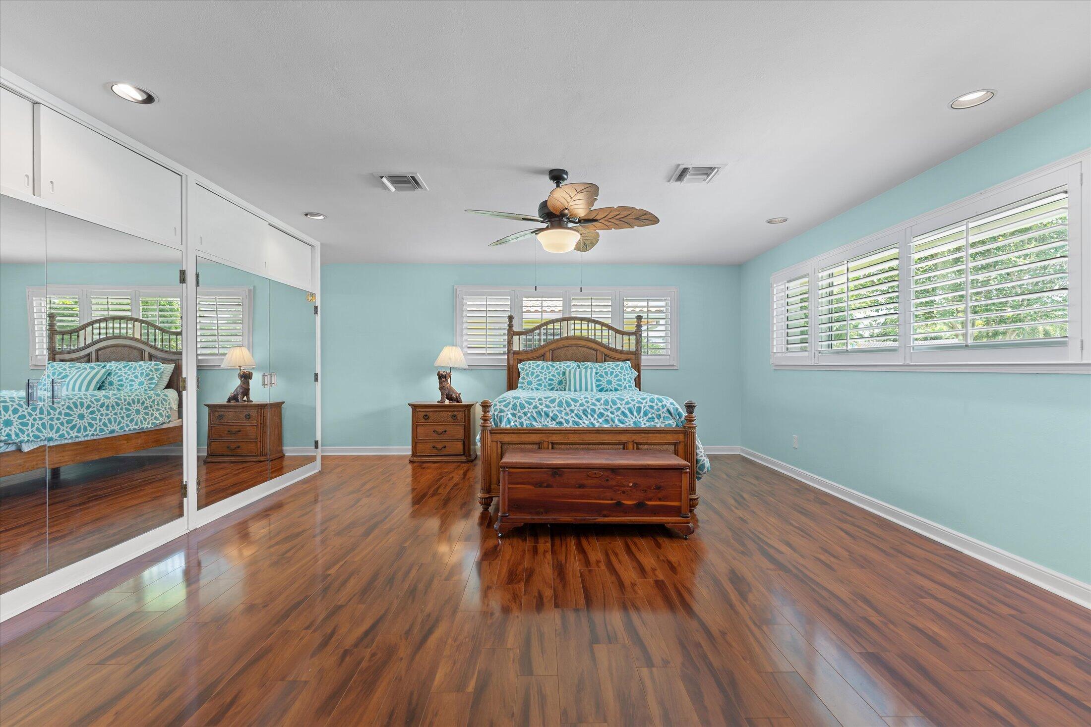 2141 Northeast 29th Street Lighthouse Point, FL 33064 - Photo 28 of 53 26