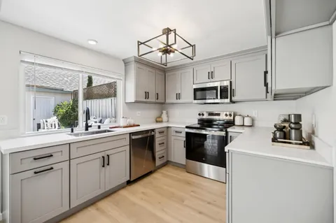 $1,368,000 | 1035 Dove Lane, Foster City, CA 94404