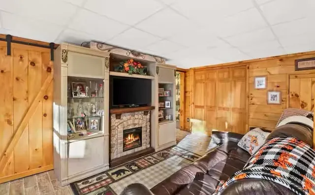 $2,000 | 18 Wolf Den Valley Road, Mineral Bluff, GA 30559