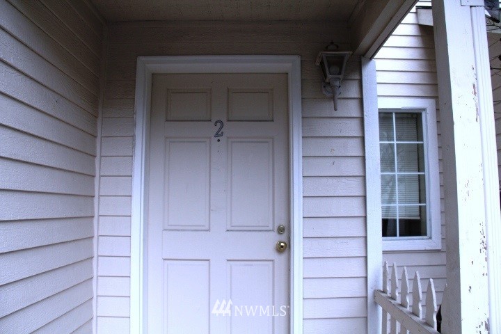 7616 200th Street Southwest Edmonds, WA 98026 - Photo 4 of 11 Gallery Image 4