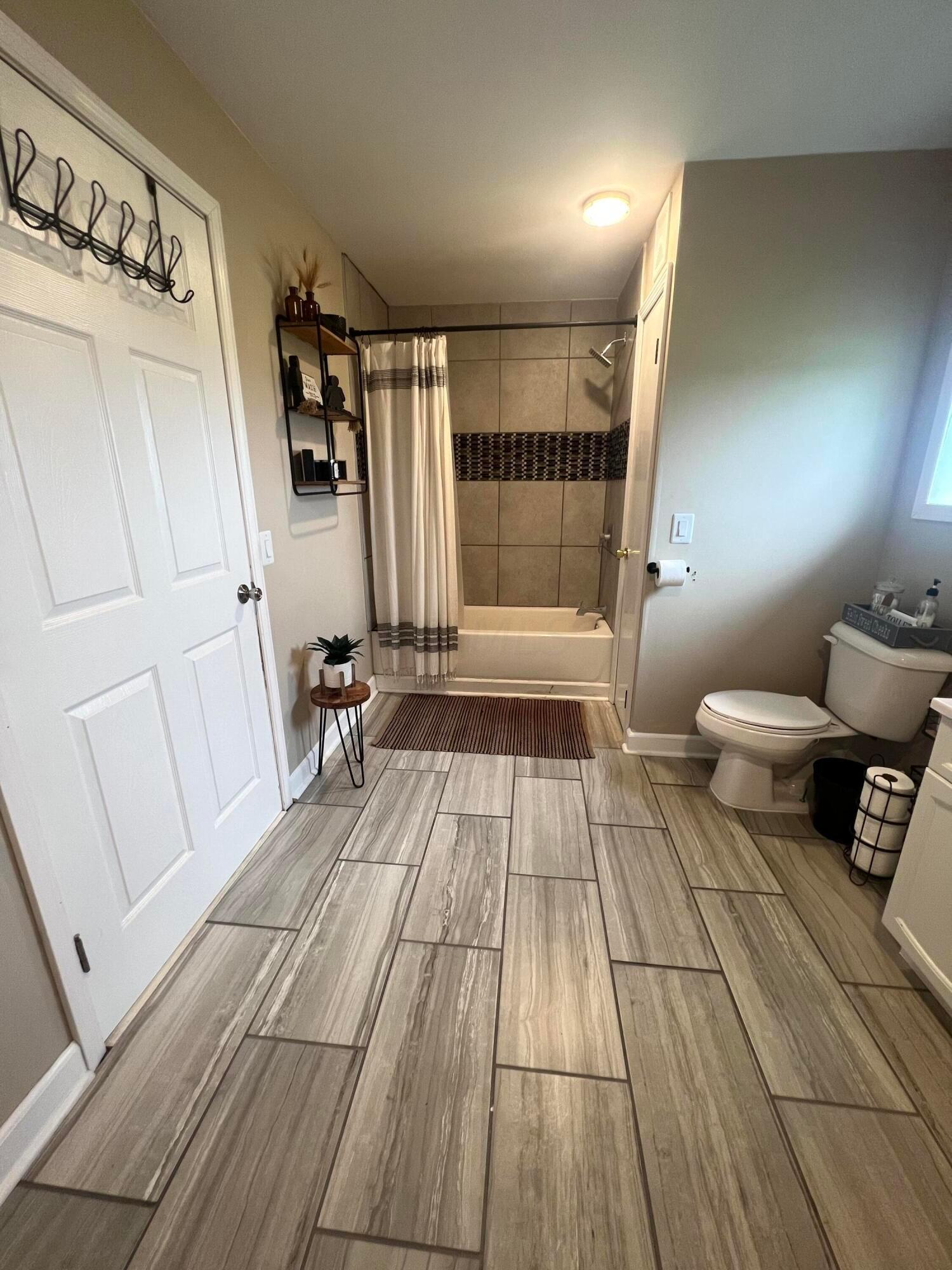 27508 Kime-Holderman Road Kingston, OH 45644 - Photo 4 of 19 Bath