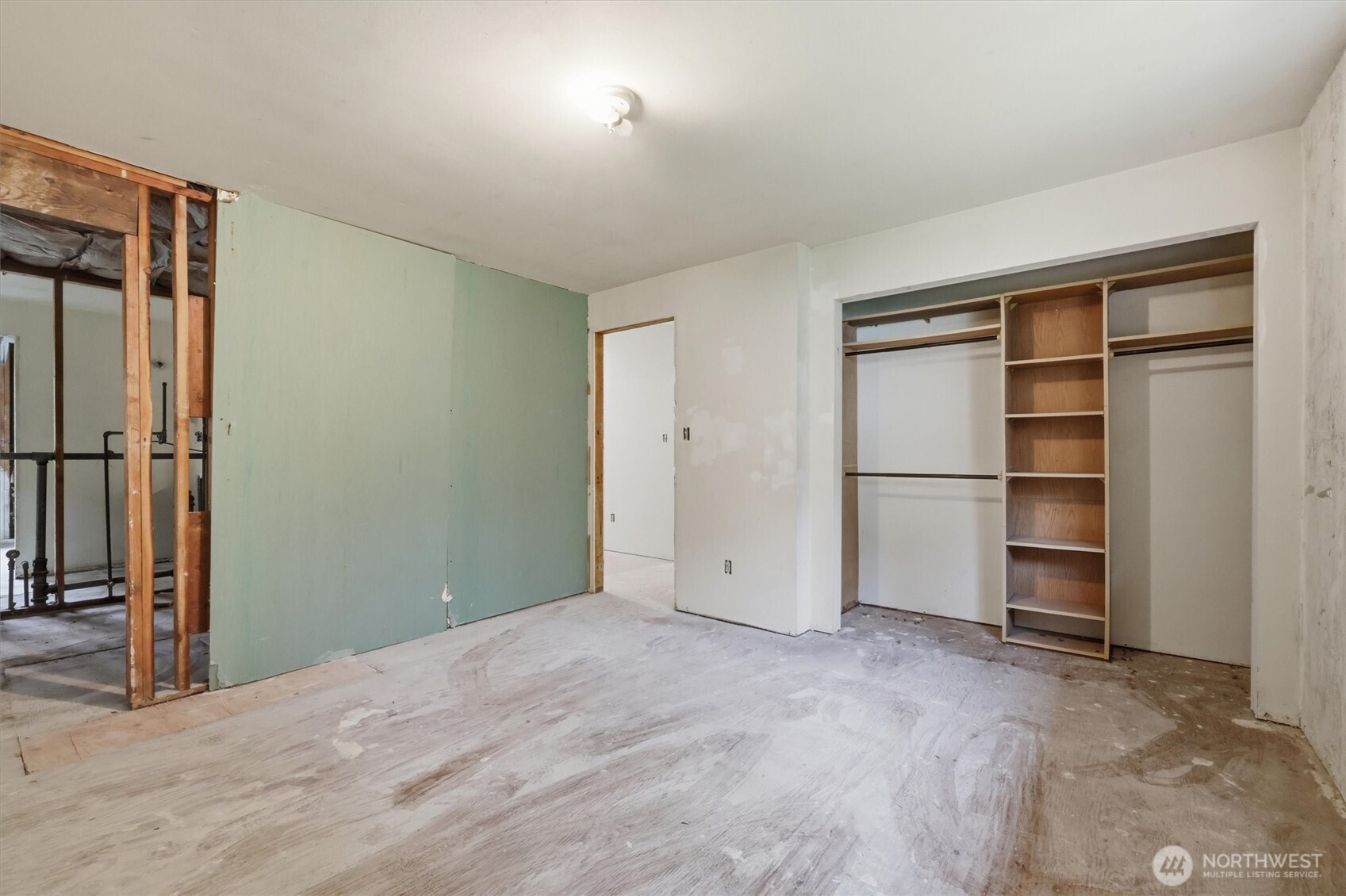6775 Murray Avenue Southwest Seattle, WA 98136 - Photo 14 of 28 Gallery Image 14