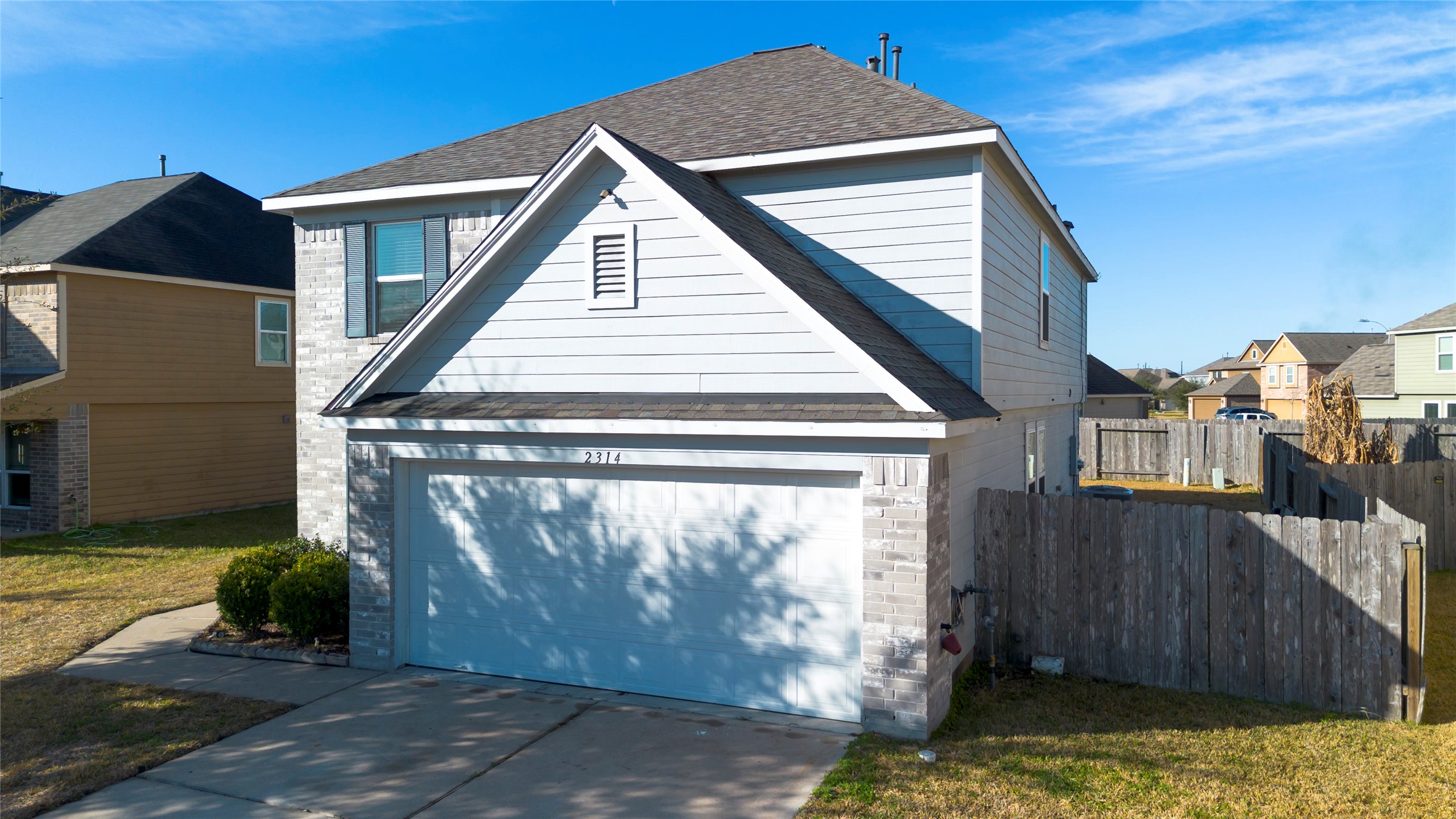 2314 Zephyr Lane Rosenberg, TX 77471 - Photo 2 of 34
