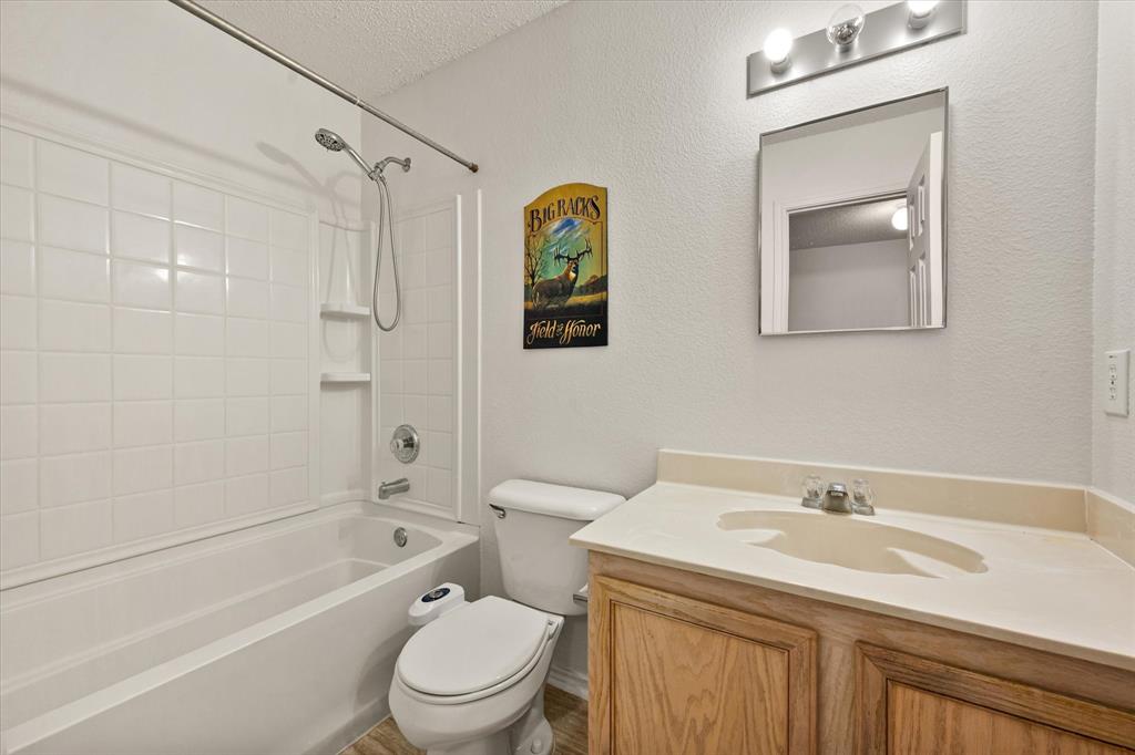 511 Travis Ranch Trail Arlington, TX 76002 - Photo 13 of 40 Gallery Image 13