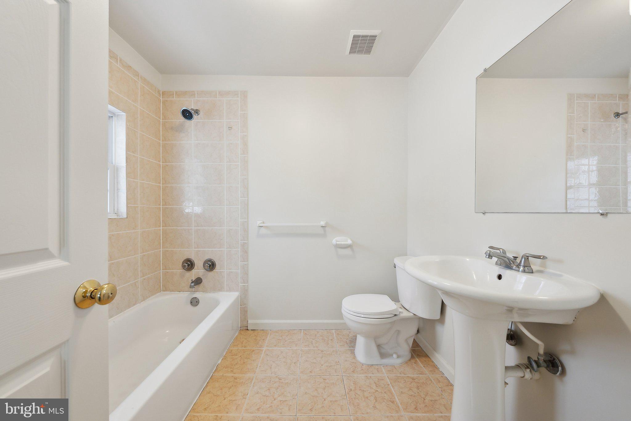 3905 Decatur Avenue Kensington, MD 20895 - Photo 12 of 25 Gallery Image 12