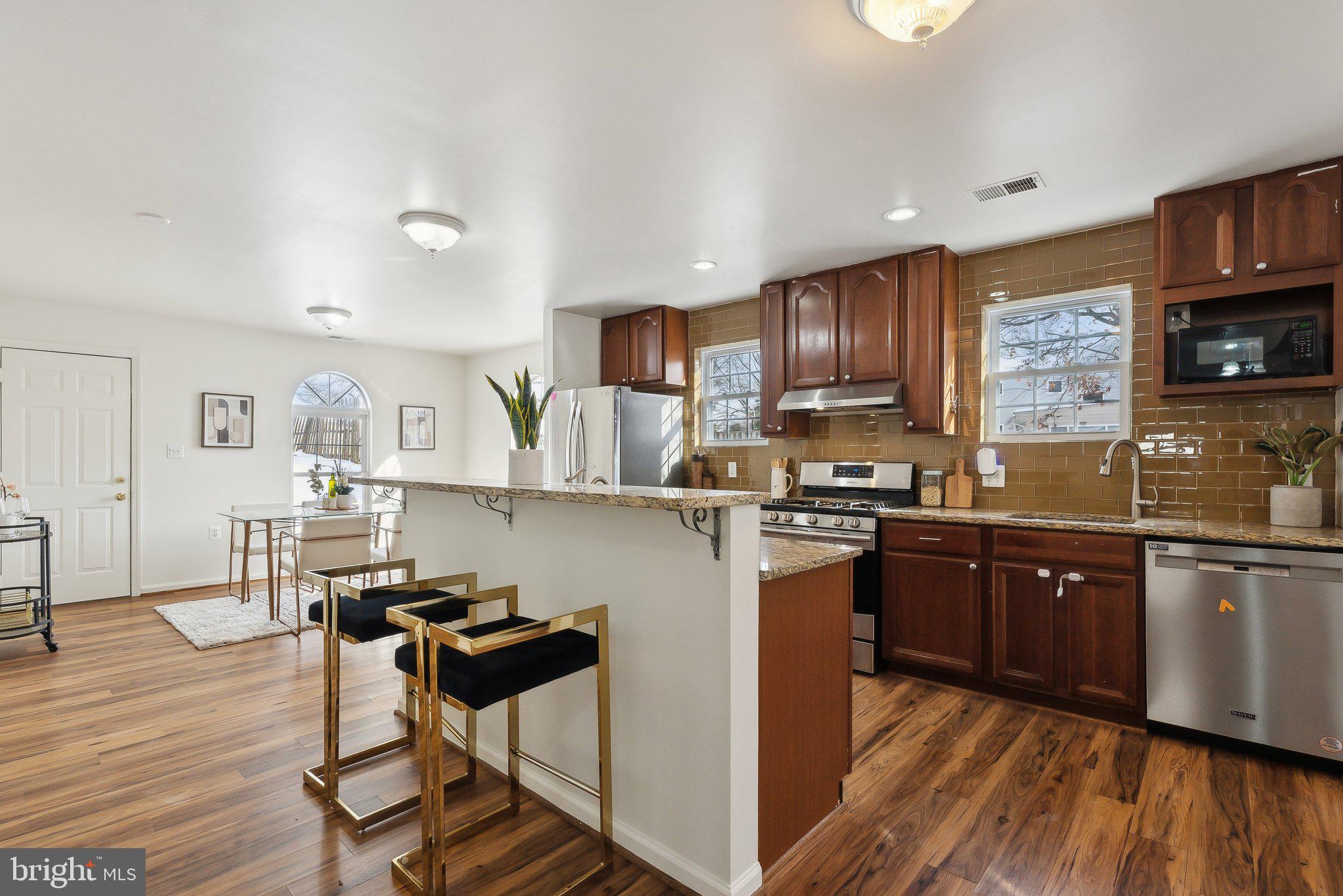 3905 Decatur Avenue Kensington, MD 20895 - Photo 5 of 25 Gallery Image 5
