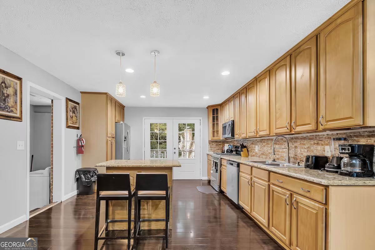 4052 Conley Drive Conley, GA 30288 - Photo 4 of 15