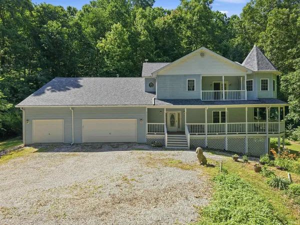 $640,000 | 10804 East State Road 58, Owensburg, IN 47453