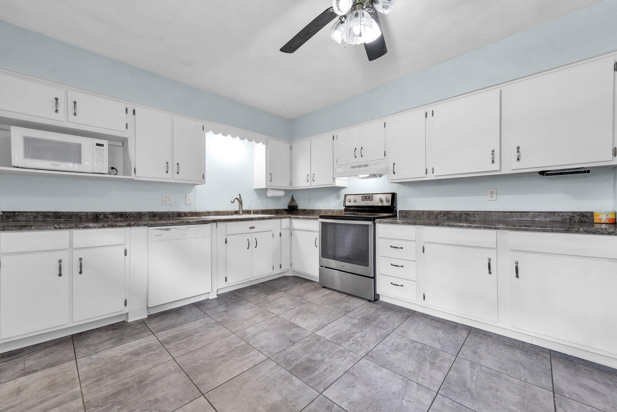 1293 Gresham Road Columbus, OH 43204 - Photo 16 of 33 20-web-or-mls-1293-gresham-rd