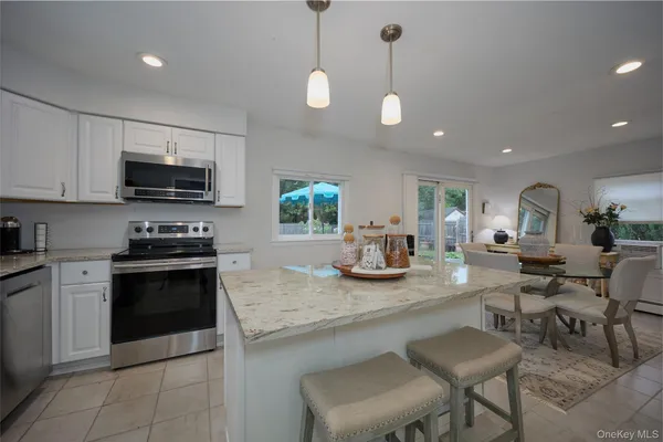 $395,000 | 181 North Grand Avenue, Poughkeepsie, NY 12603