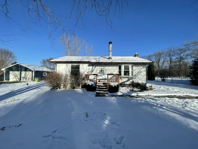 $2,300 | 8380 Huron River Drive, Dexter, MI 48130