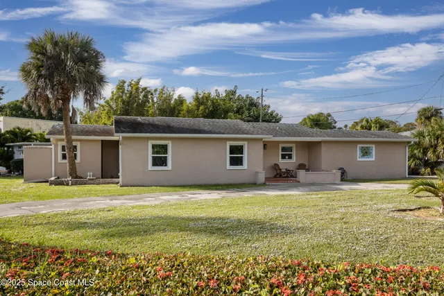 $2,500 | 33 West Melbourne Avenue, Melbourne, FL 32901