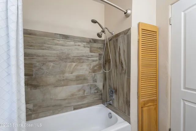 $2,500 | 33 West Melbourne Avenue, Melbourne, FL 32901