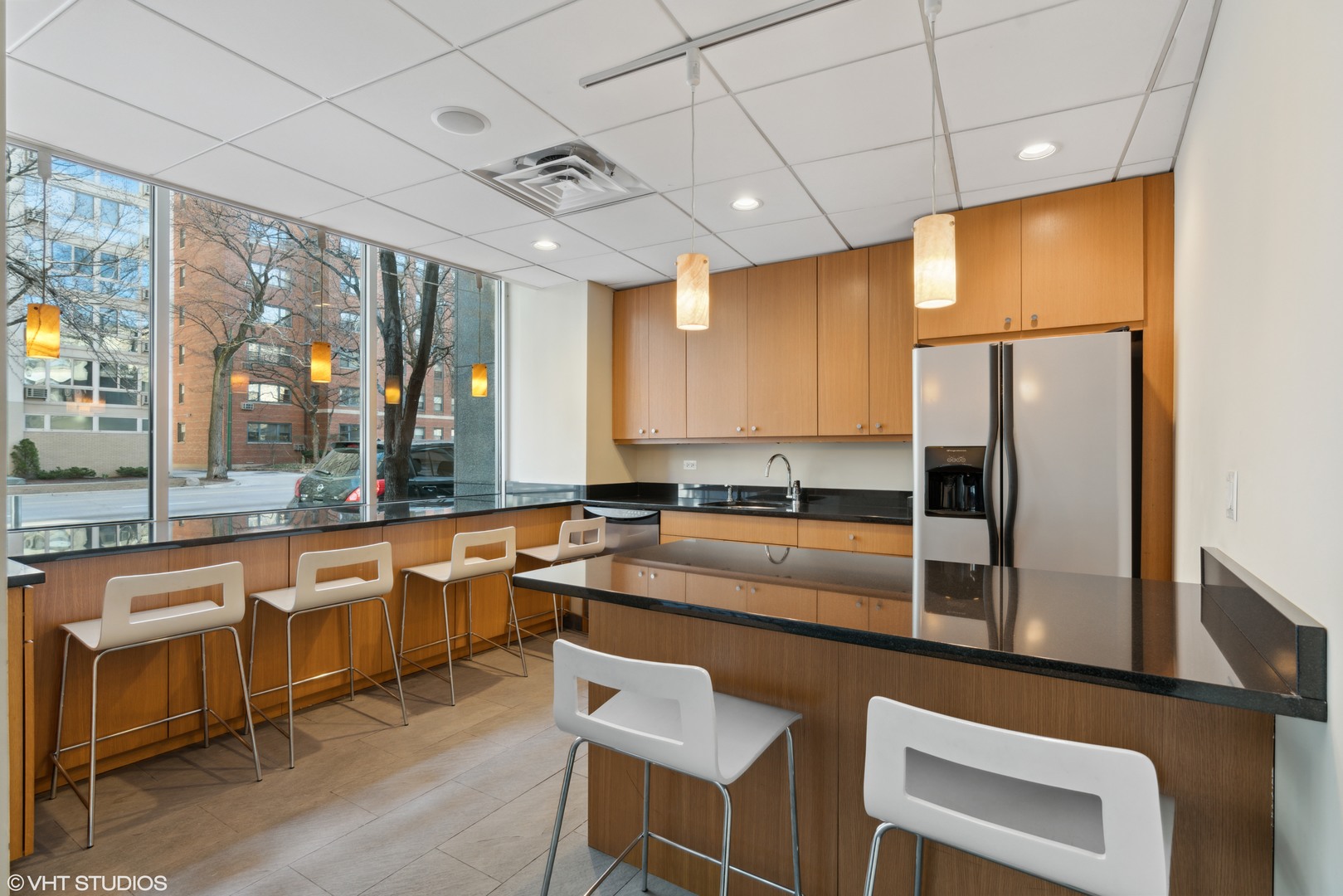 2930 North Sheridan Road, Unit 1311 Chicago, IL 60657 - Photo 14 of 15 Gallery Image 14