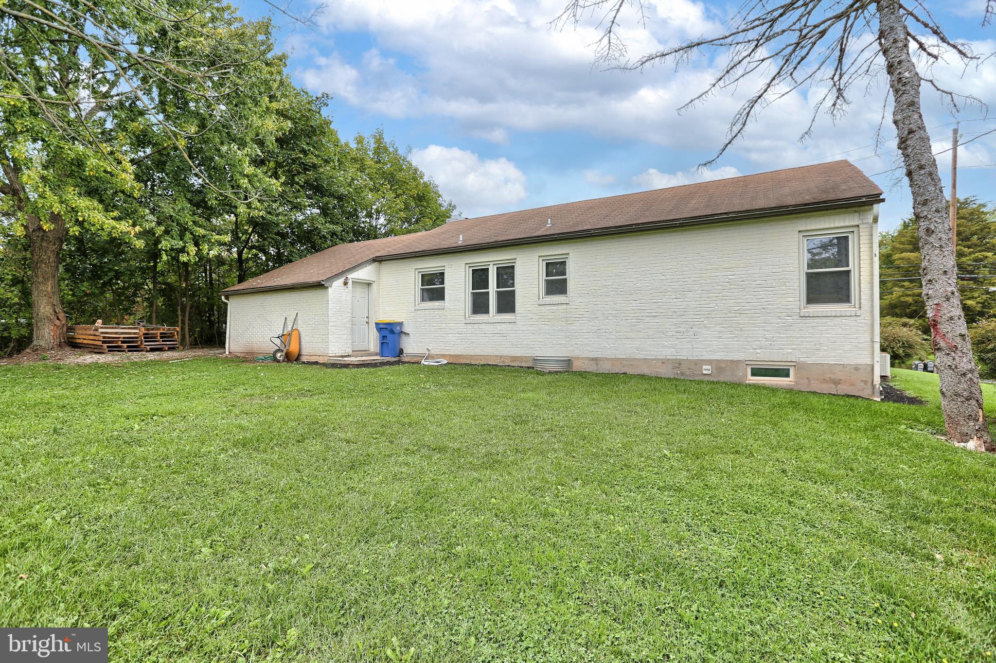 1754 East Canal Road Dover, PA 17315 - Photo 17 of 19 Gallery Image 17