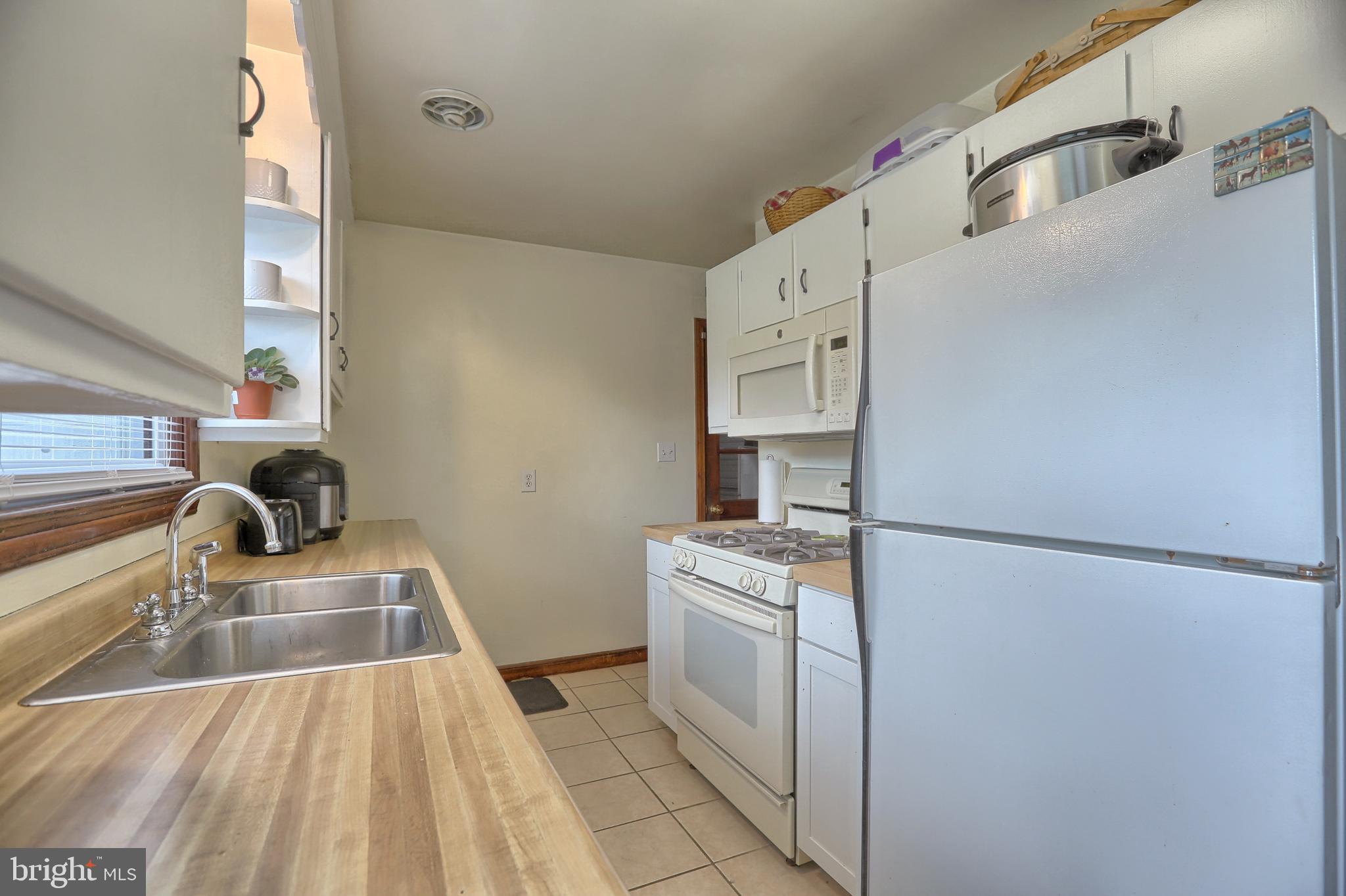 1754 East Canal Road Dover, PA 17315 - Photo 7 of 19 Gallery Image 7