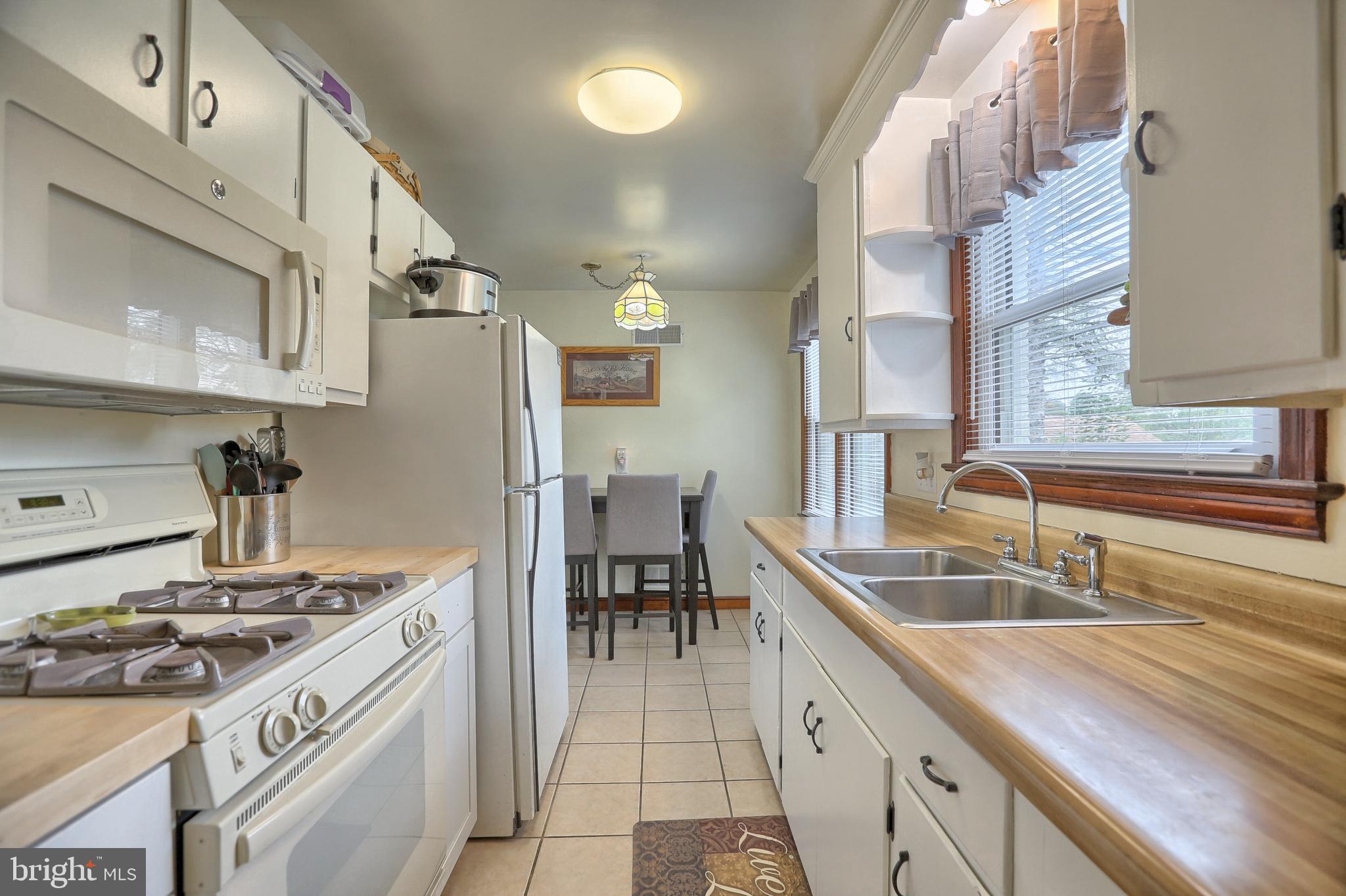 1754 East Canal Road Dover, PA 17315 - Photo 8 of 19 Gallery Image 8