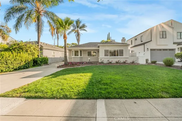 $1,288,000 | 1123 North Florence Street, Burbank, CA 91505