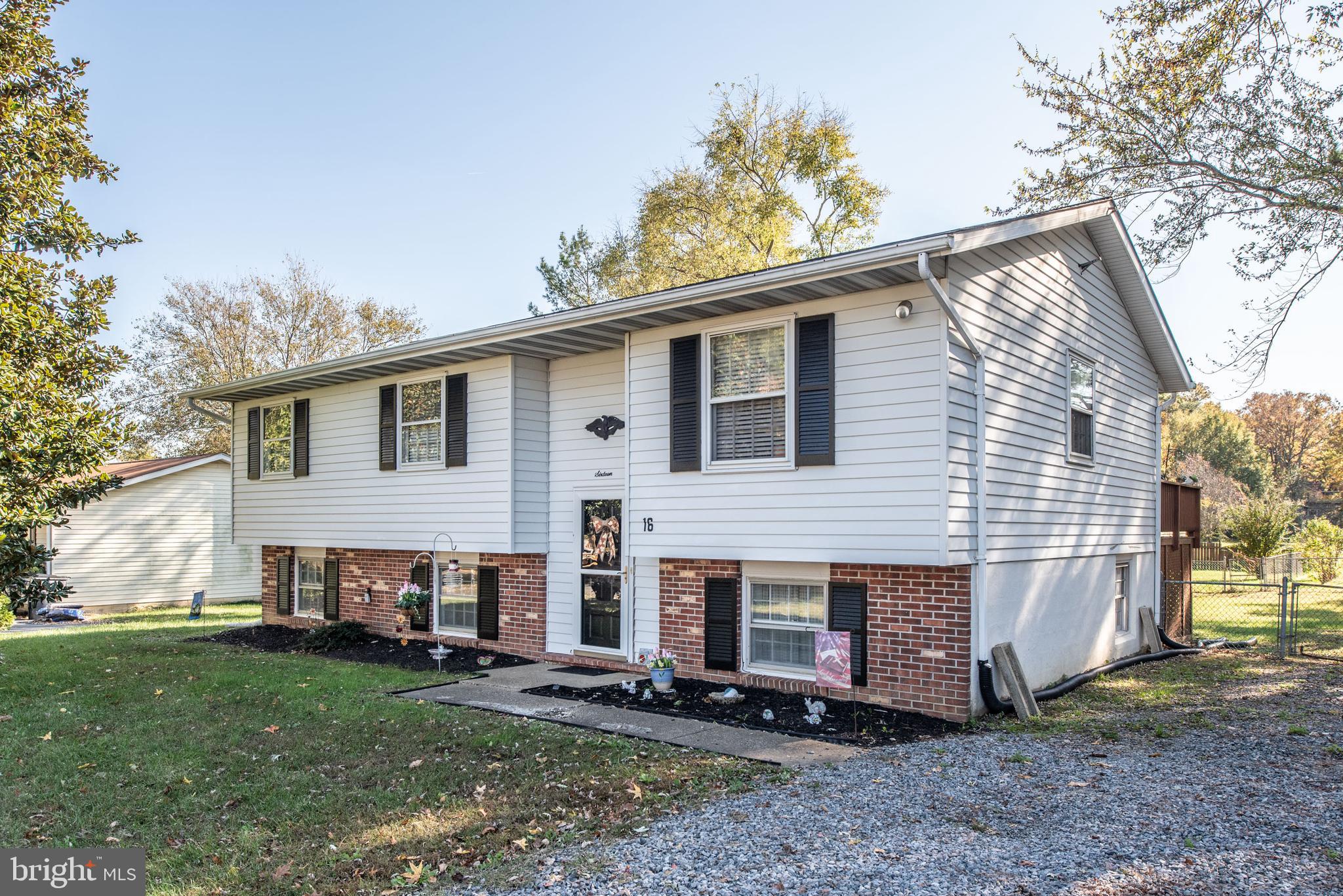 16 Colebrook Road Fredericksburg, VA 22405 - Photo 2 of 36 Gallery Image 2
