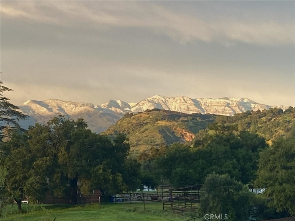 240 Portal Street Oak View, CA 93022 - Photo 3 of 75