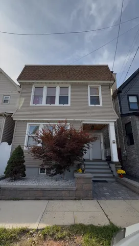 a house view with a outdoor space