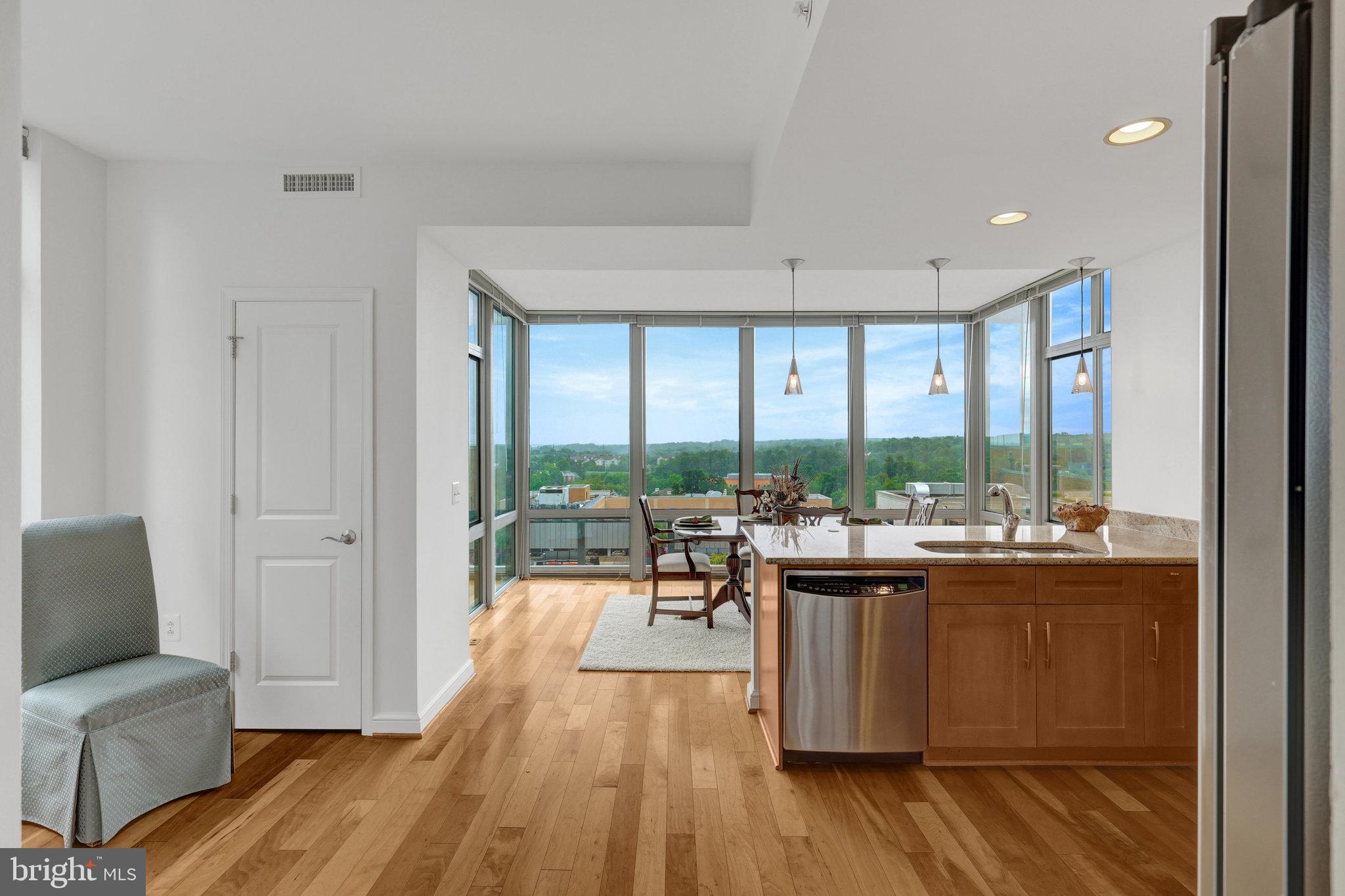 11990 Market Street, Unit 907 Reston, VA 20190 - Photo 11 of 92 Gallery Image 11