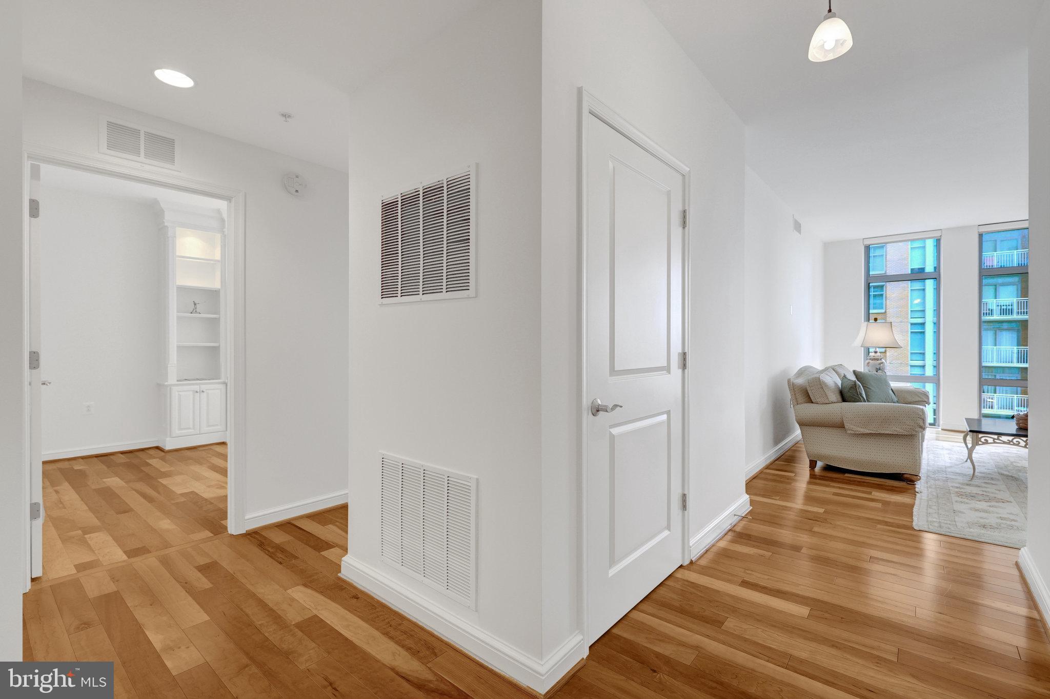 11990 Market Street, Unit 907 Reston, VA 20190 - Photo 30 of 92 Gallery Image 30