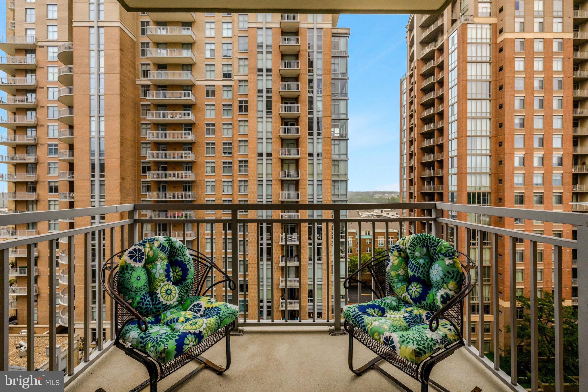 11990 Market Street, Unit 907 Reston, VA 20190 - Photo 8 of 92 Gallery Image 8