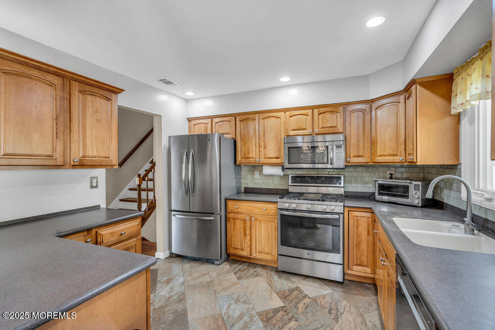 5 Beth Drive Middletown, NJ 07748 - Photo 17 of 50 021_dsc04649_307