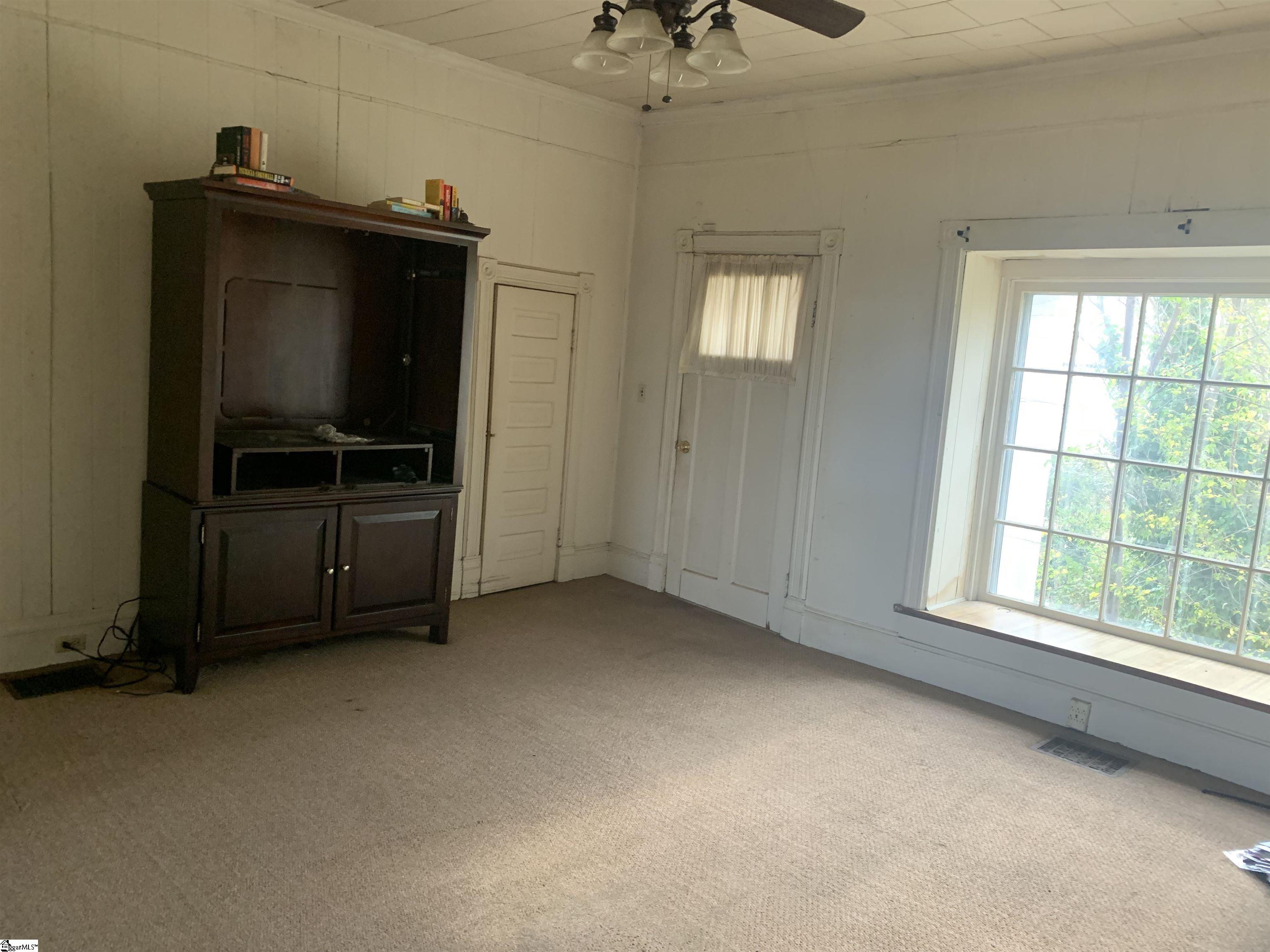 5994 North Old Laurens Road Gray Court, SC 29645 - Photo 4 of 9 Gallery Image 4