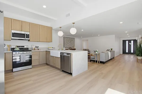 $969,000 | 147 Tropicana Drive, Oceanside, CA 92054