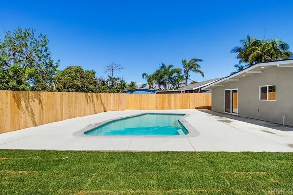 $969,000 | 147 Tropicana Drive, Oceanside, CA 92054