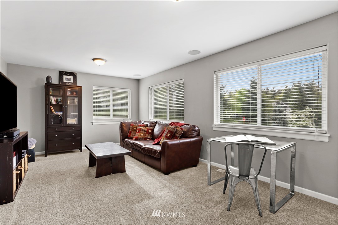 353 Bronson Way Northeast Renton, WA 98056 - Photo 23 of 36