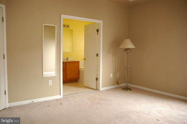 14002 Rockingham Road Germantown, MD 20874 - Photo 14 of 26 Bedroom (Master)