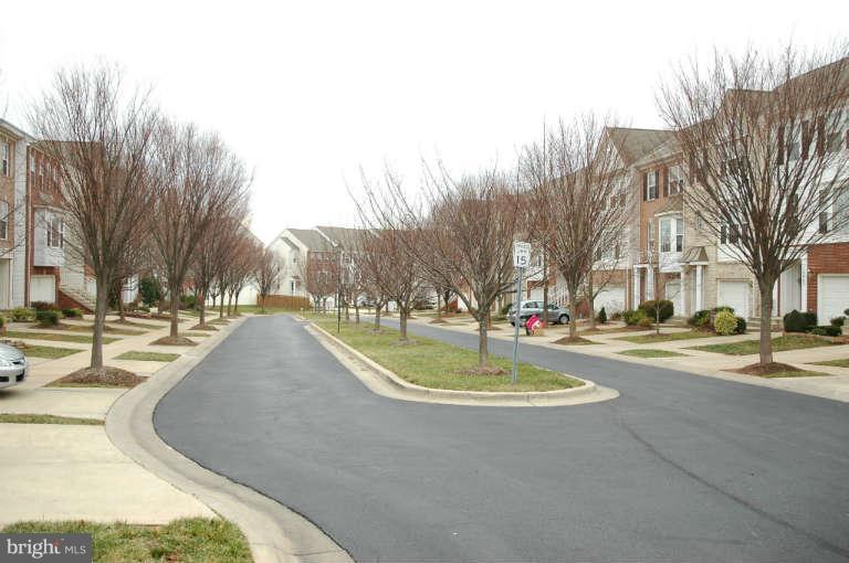 14002 Rockingham Road Germantown, MD 20874 - Photo 25 of 26 Community