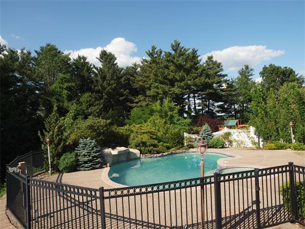 13 Chicory Road, Unit 13 Westford, MA 01886 - Photo 10 of 13 Gallery Image 10