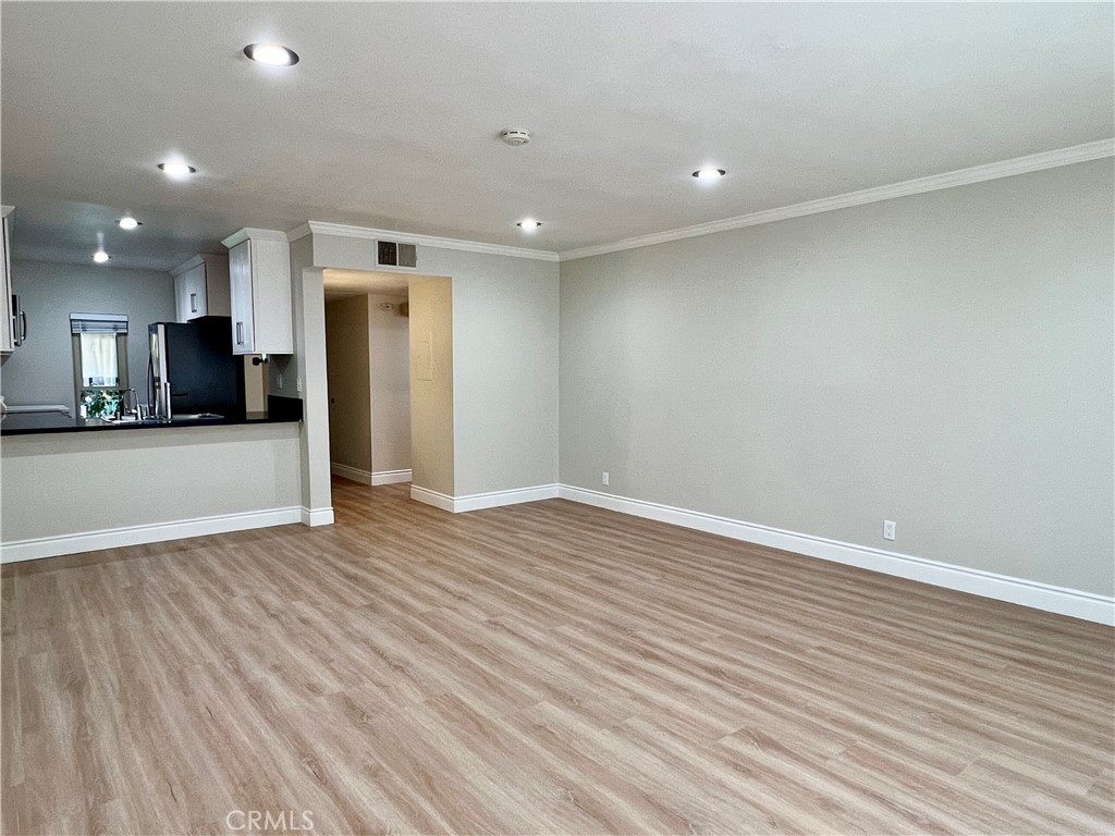 162 Tangelo Irvine, CA 92618 - Photo 6 of 14