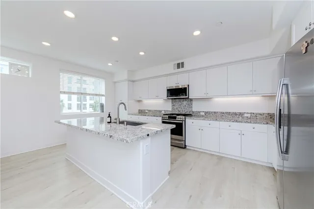 $874,900 | 1893 Union Street, Unit 122, Anaheim, CA 92805