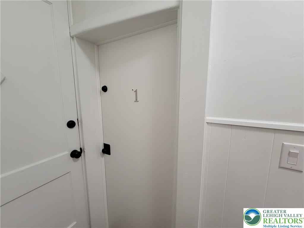 746 Linden Street, Unit 1 Bethlehem, PA 18018 - Photo 3 of 15