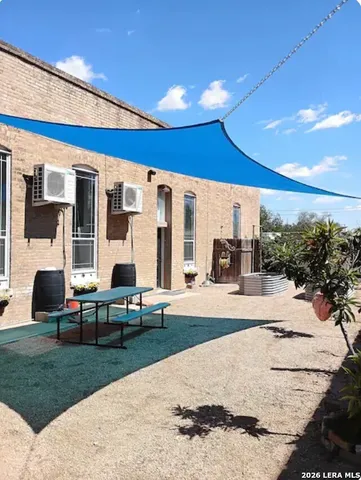 $299,000 | 412 North Center Street, Sabinal, TX 78881