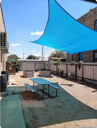 $239,000 | 412 North Center Street, Sabinal, TX 78881