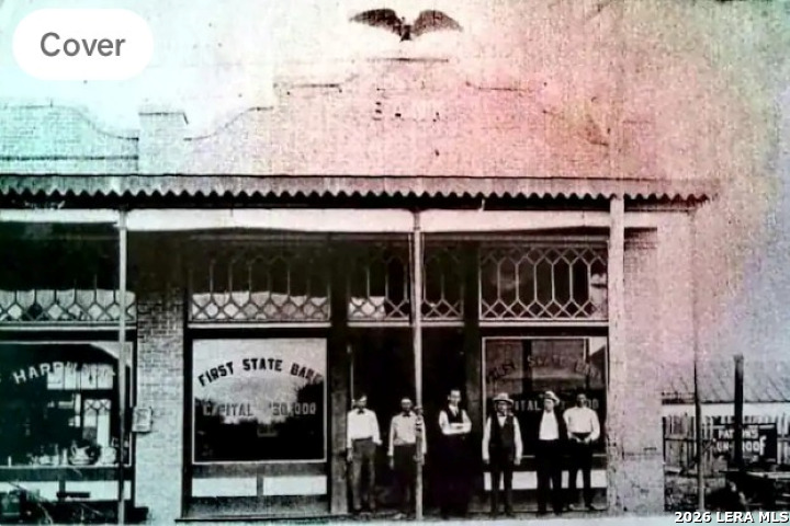 412 North Center Street Sabinal, TX 78881 - Photo 2 of 18