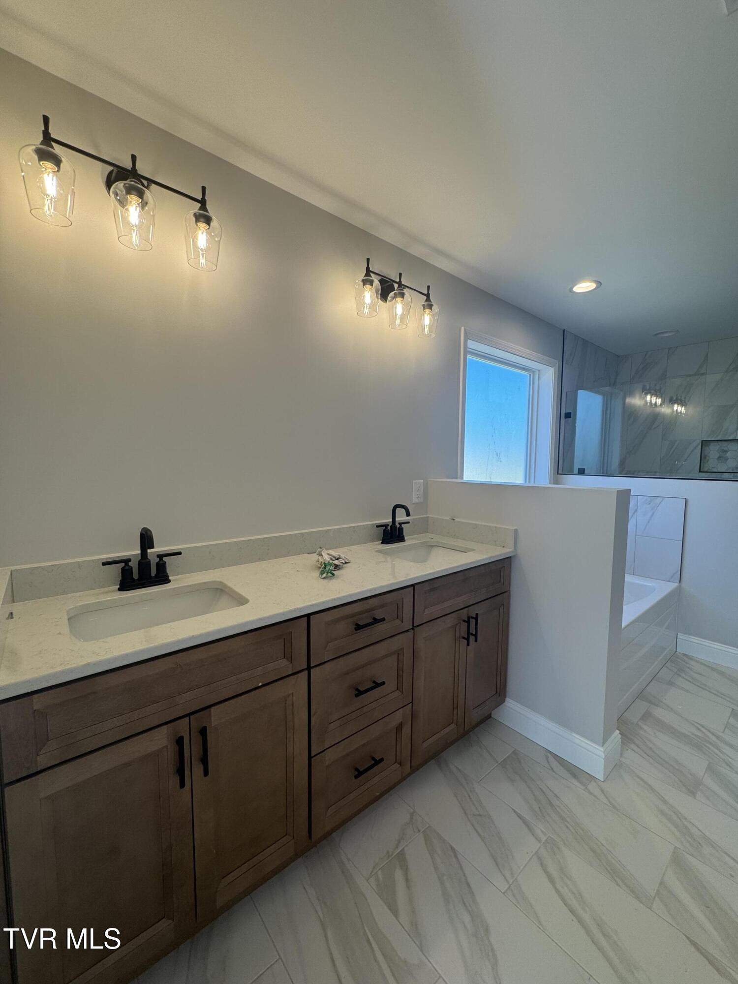 252 Ruby Rose Ridge Jonesborough, TN 37659 - Photo 12 of 22 IMG_1807