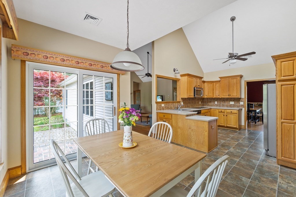 17 Hitching Post Road Lakeville, MA 02347 - Photo 19 of 42 Gallery Image 19